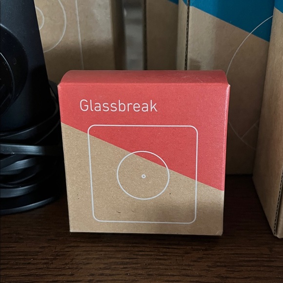 SimpliSafe Security System - Picture 6 of 10